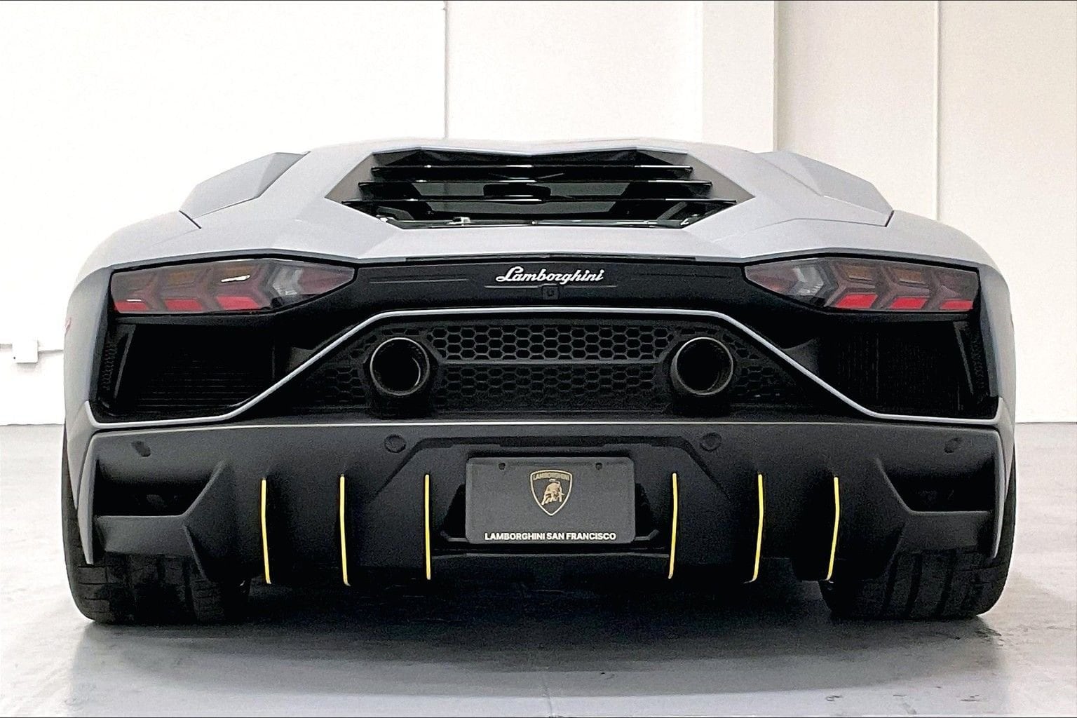 used 2022 Lamborghini Aventador Ultimae car, priced at $669,991