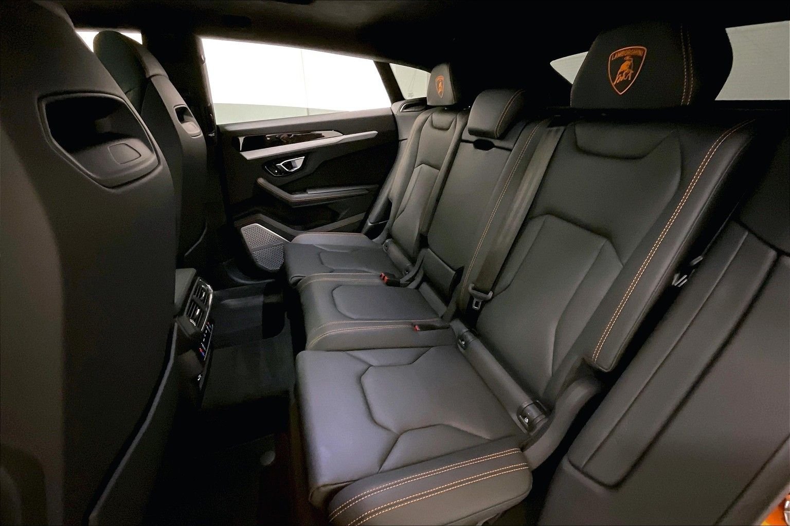 used 2022 Lamborghini Urus car, priced at $224,991