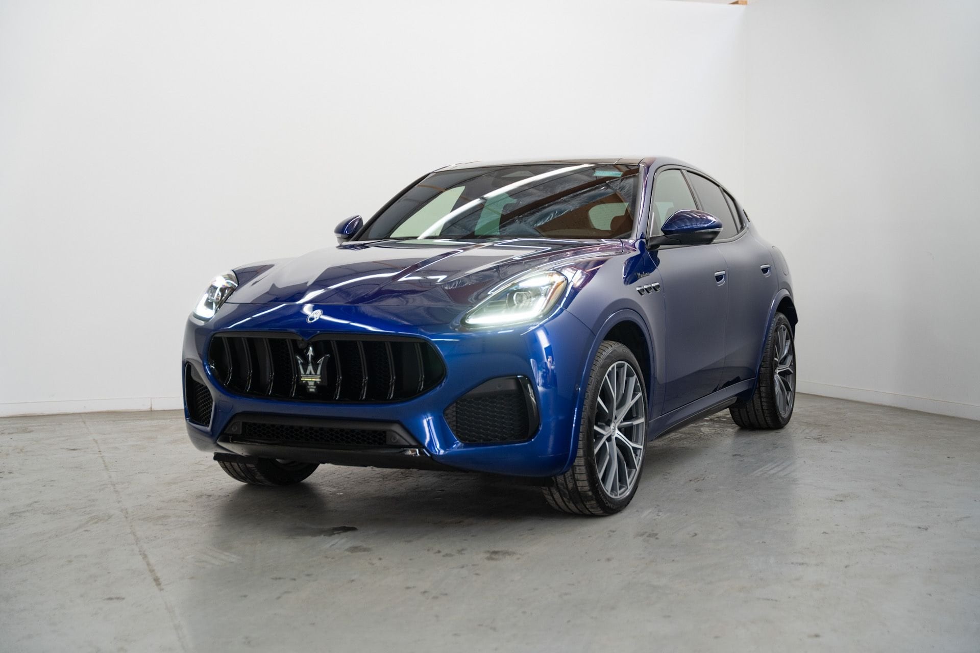 new 2023 Maserati Grecale Modena car, priced at $74,201