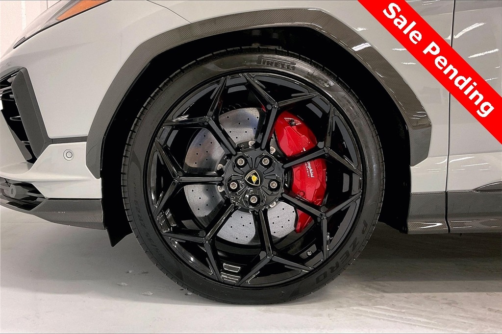 used 2023 Lamborghini Urus car, priced at $279,991