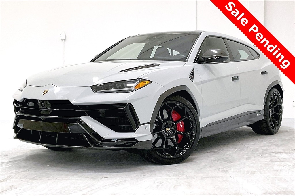 used 2023 Lamborghini Urus car, priced at $279,991