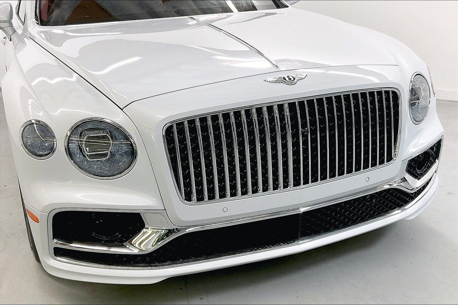 used 2023 Bentley Flying Spur V8 car, priced at $214,991