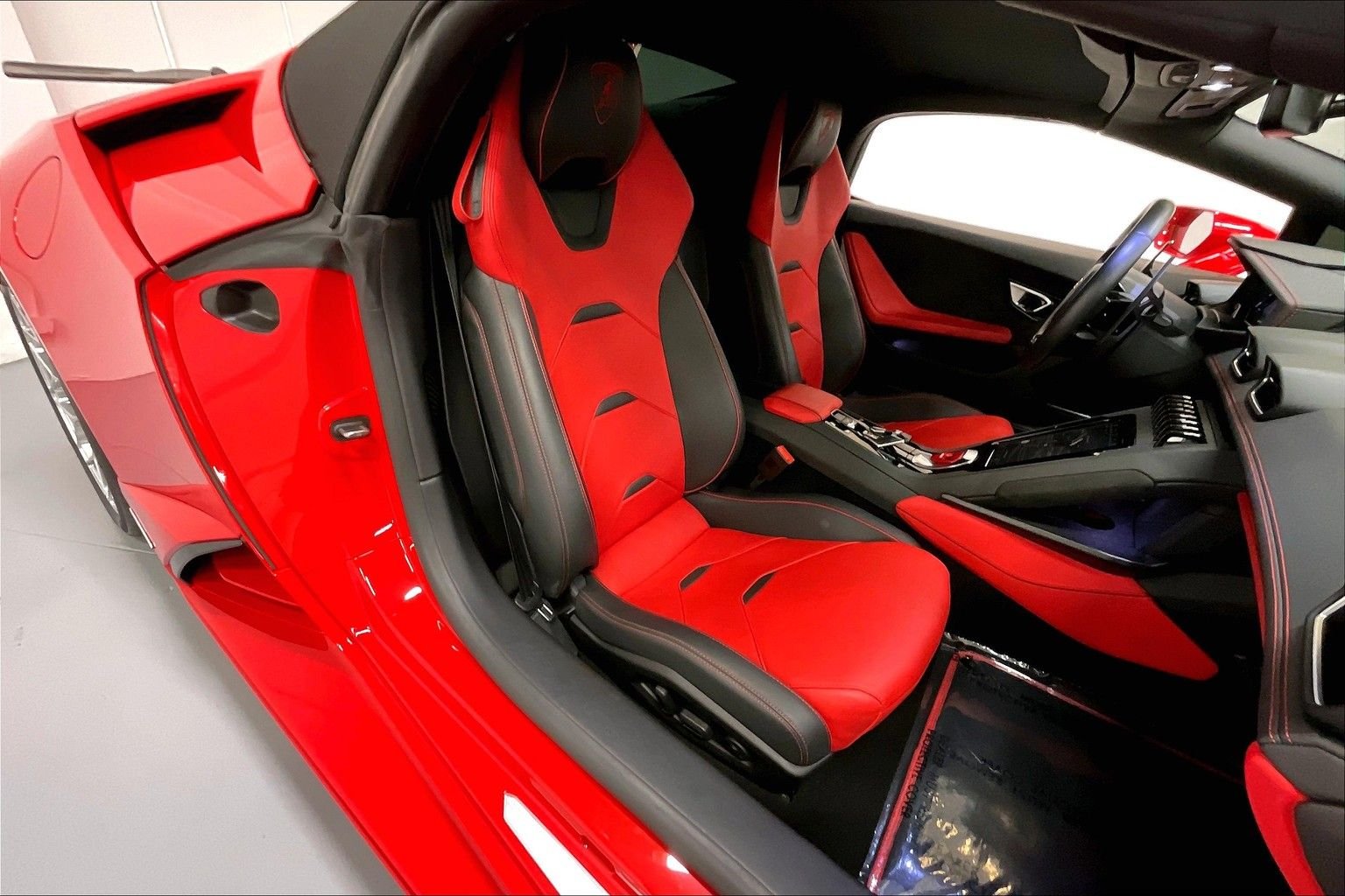 used 2023 Lamborghini Huracan EVO Spyder car, priced at $329,991