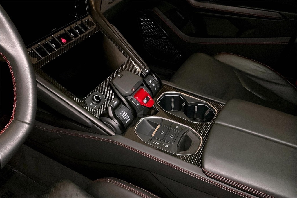 used 2023 Lamborghini Urus car, priced at $254,991