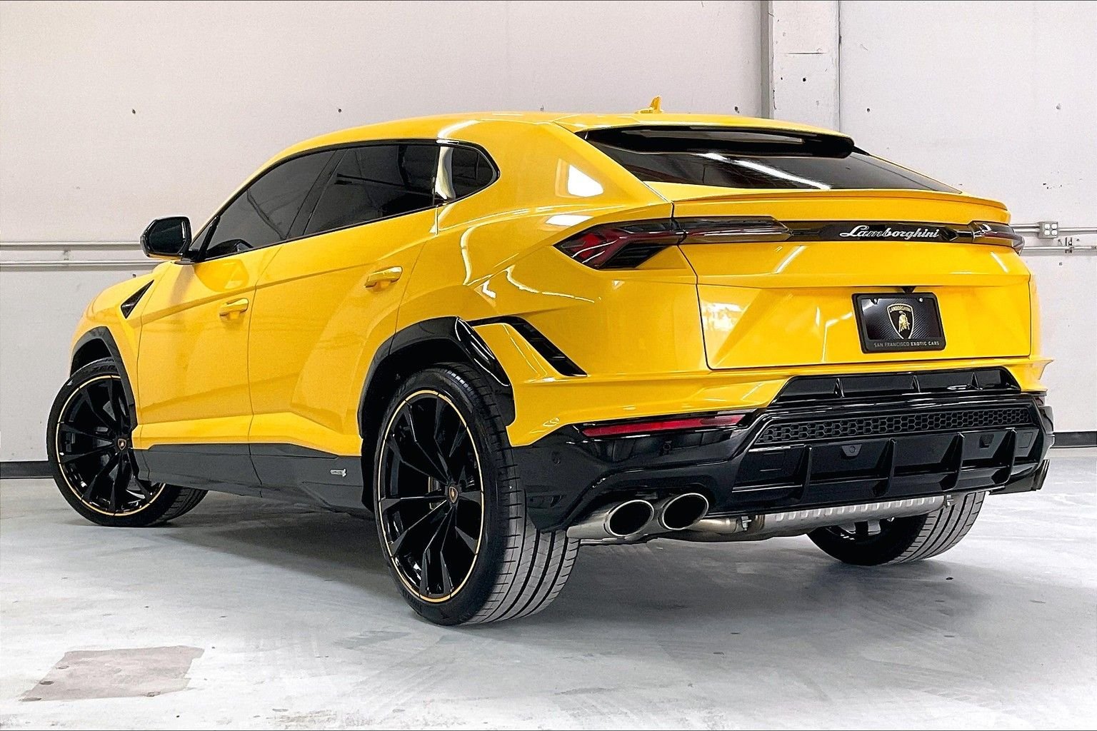 used 2023 Lamborghini Urus S car, priced at $289,991