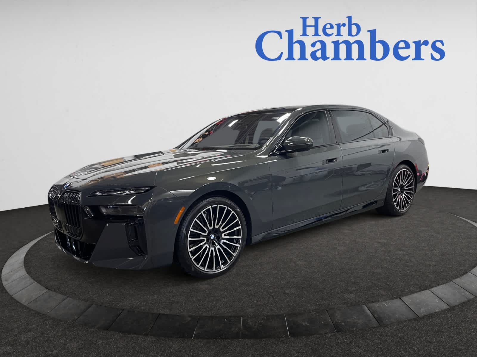 new 2025 BMW 760i car, priced at $151,925