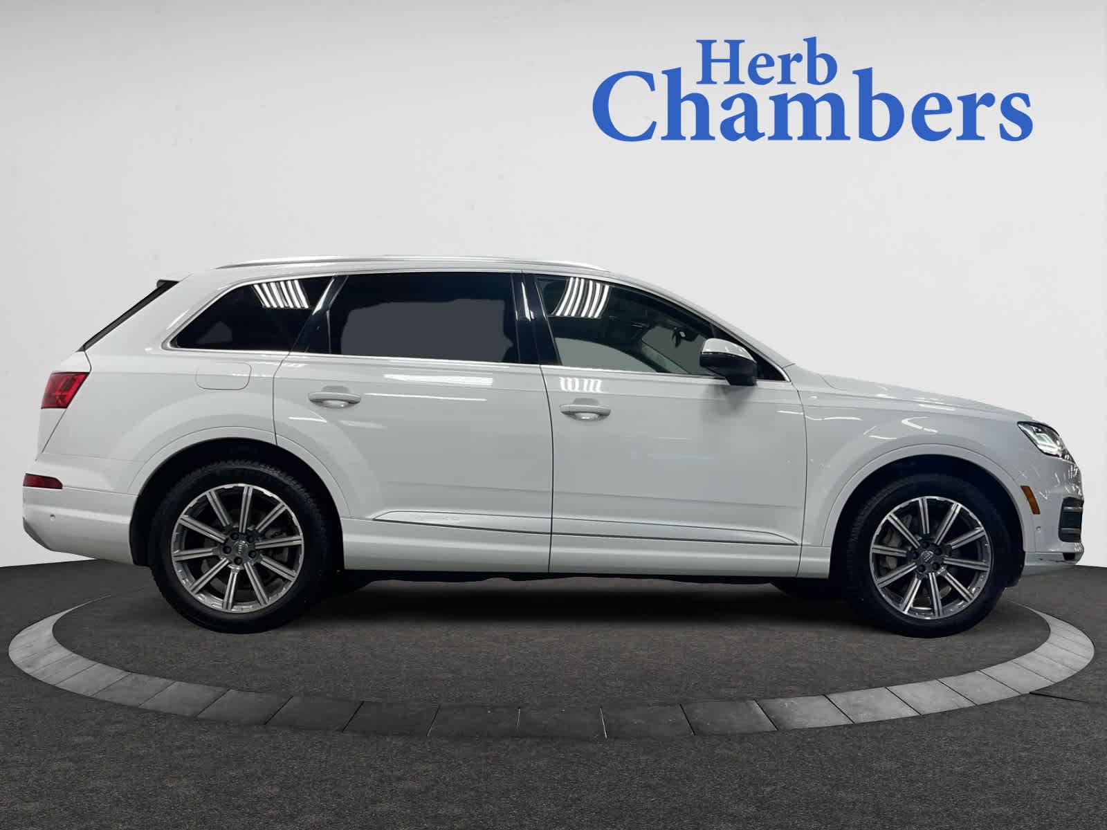 used 2019 Audi Q7 car, priced at $19,998