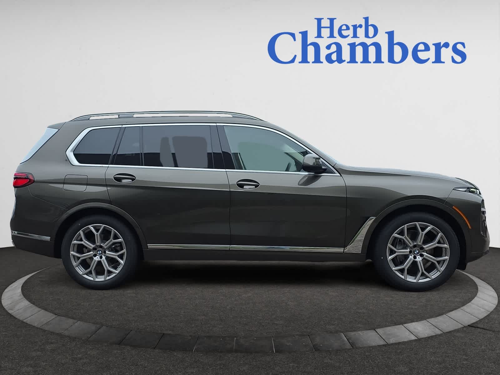 new 2026 BMW X7 car, priced at $94,580