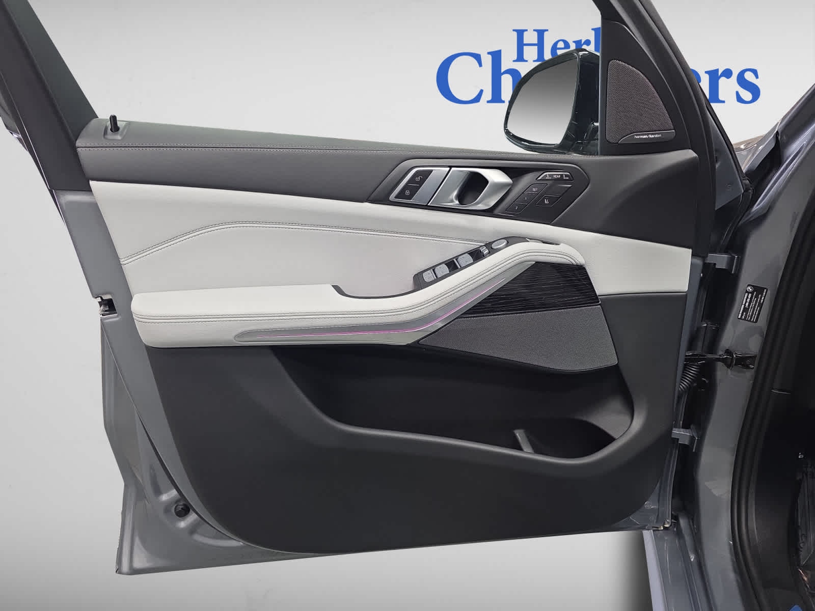 used 2025 BMW X7 car, priced at $86,998