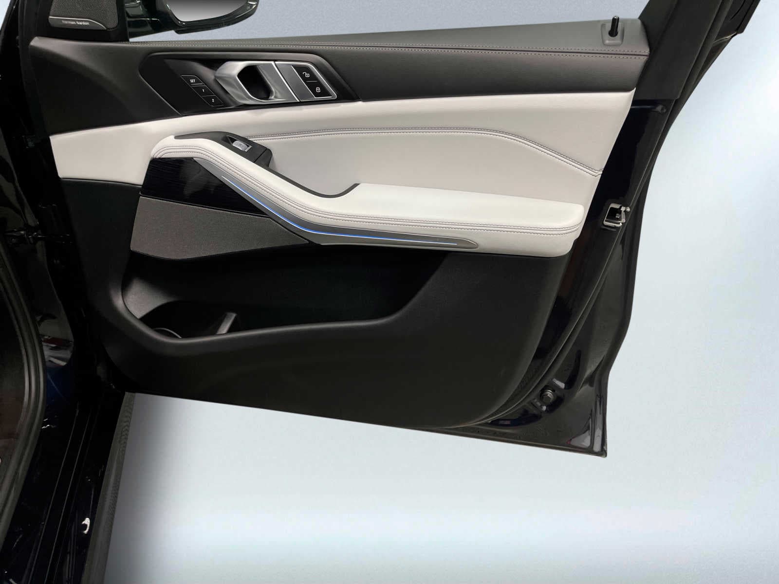 used 2023 BMW X7 car, priced at $70,998