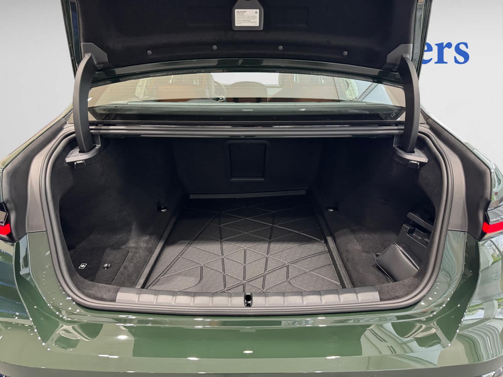new 2025 BMW 760i car, priced at $147,775