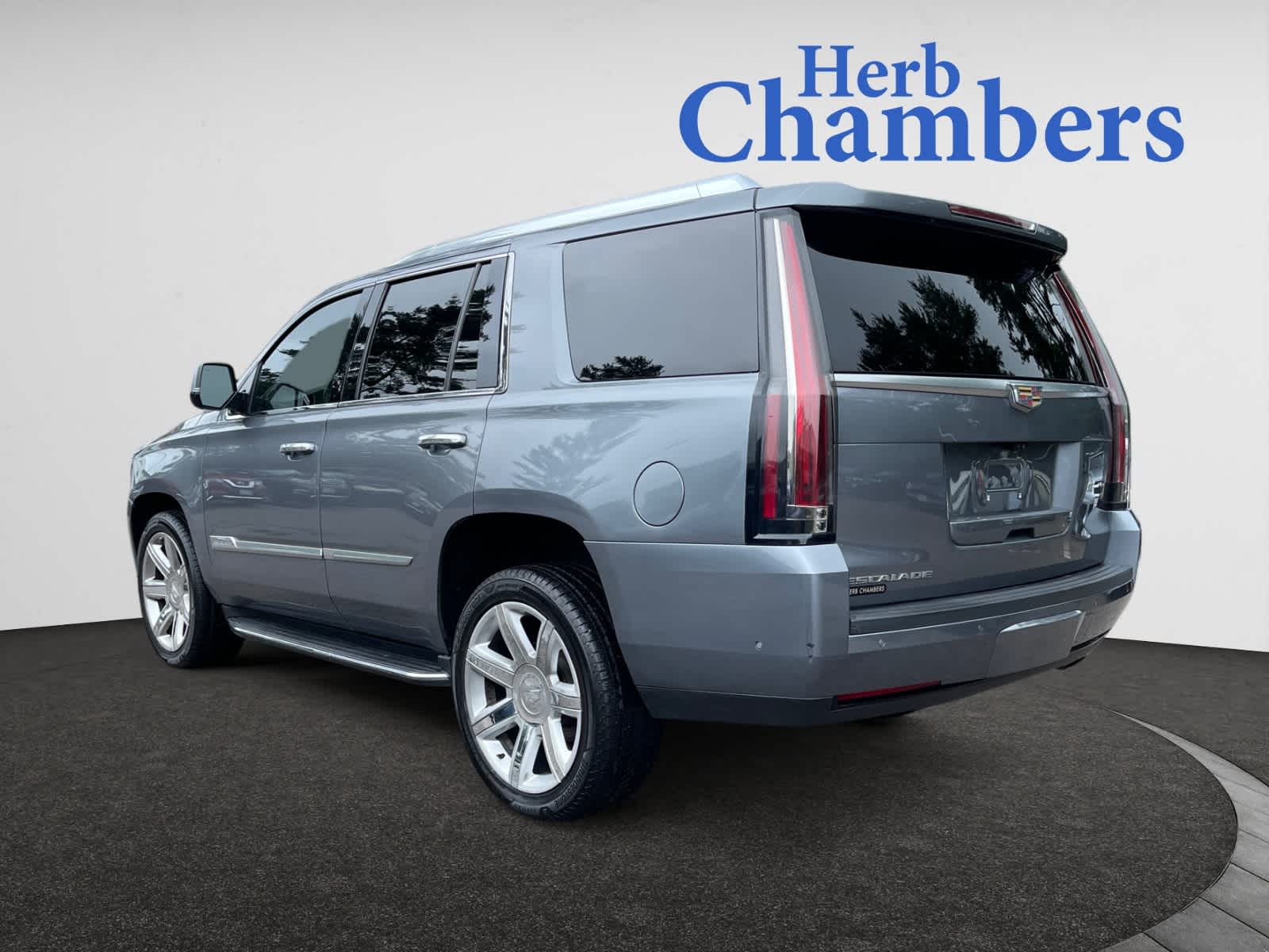 used 2019 Cadillac Escalade car, priced at $31,998
