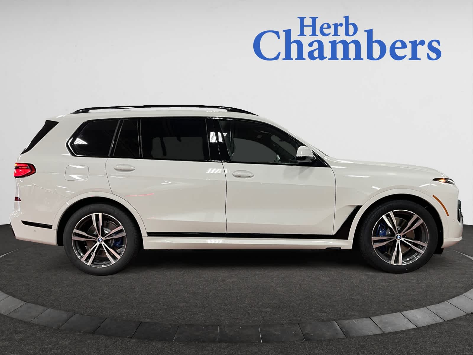 new 2025 BMW X7 car, priced at $96,455