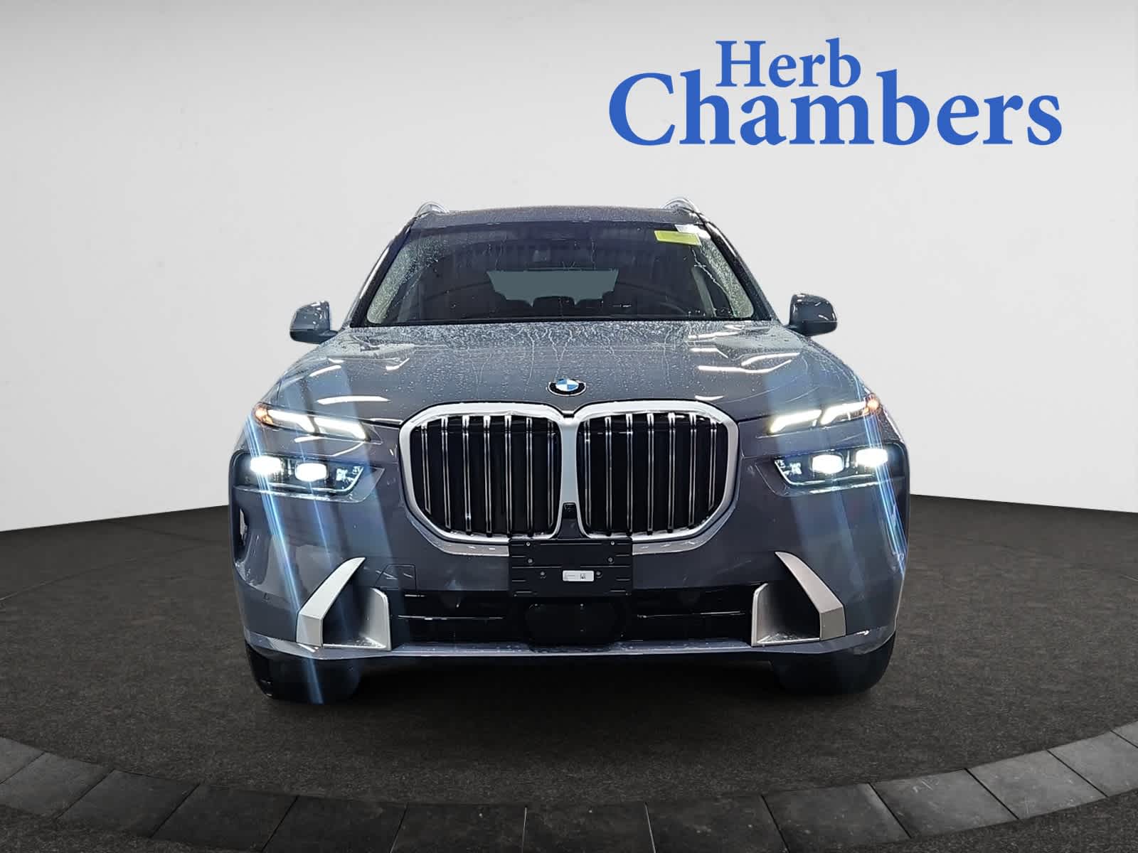 new 2026 BMW X7 car, priced at $92,630