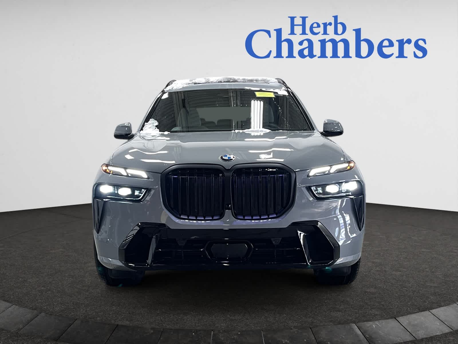 new 2025 BMW X7 car, priced at $97,430