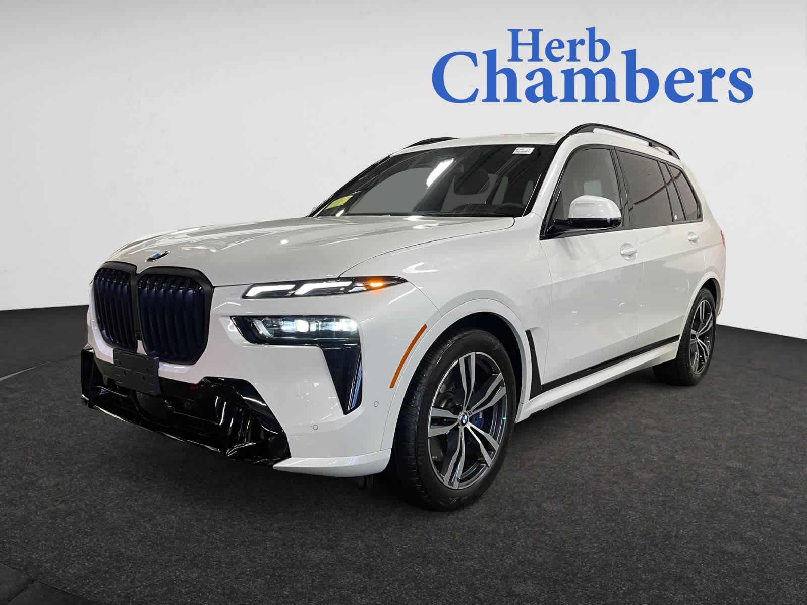 used 2025 BMW X7 car, priced at $88,998