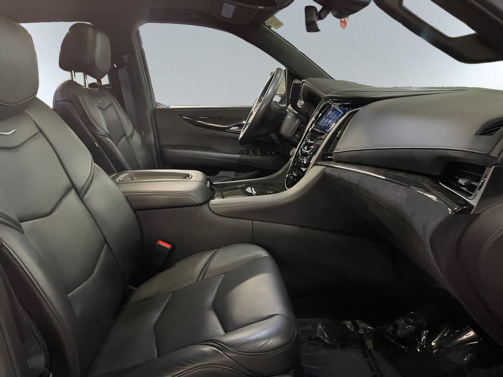 used 2020 Cadillac Escalade car, priced at $48,998