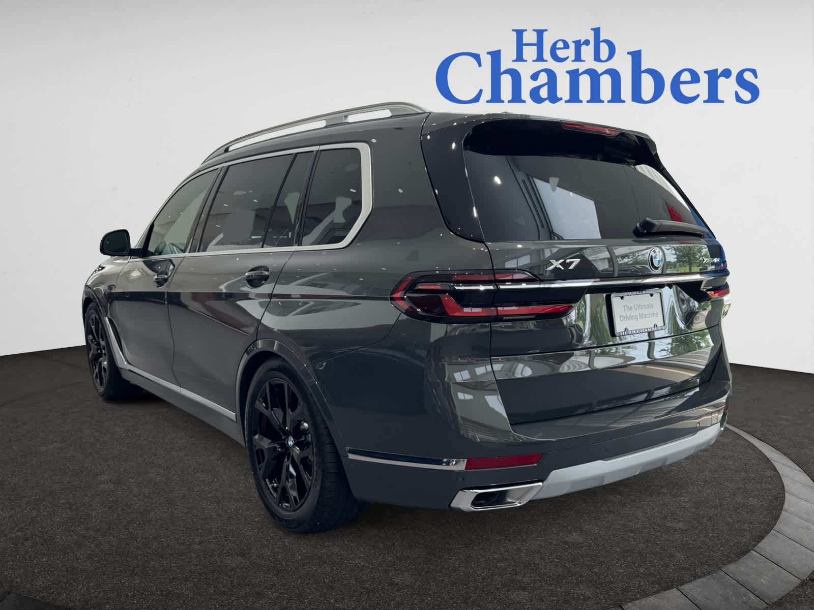 new 2026 BMW X7 car, priced at $95,580