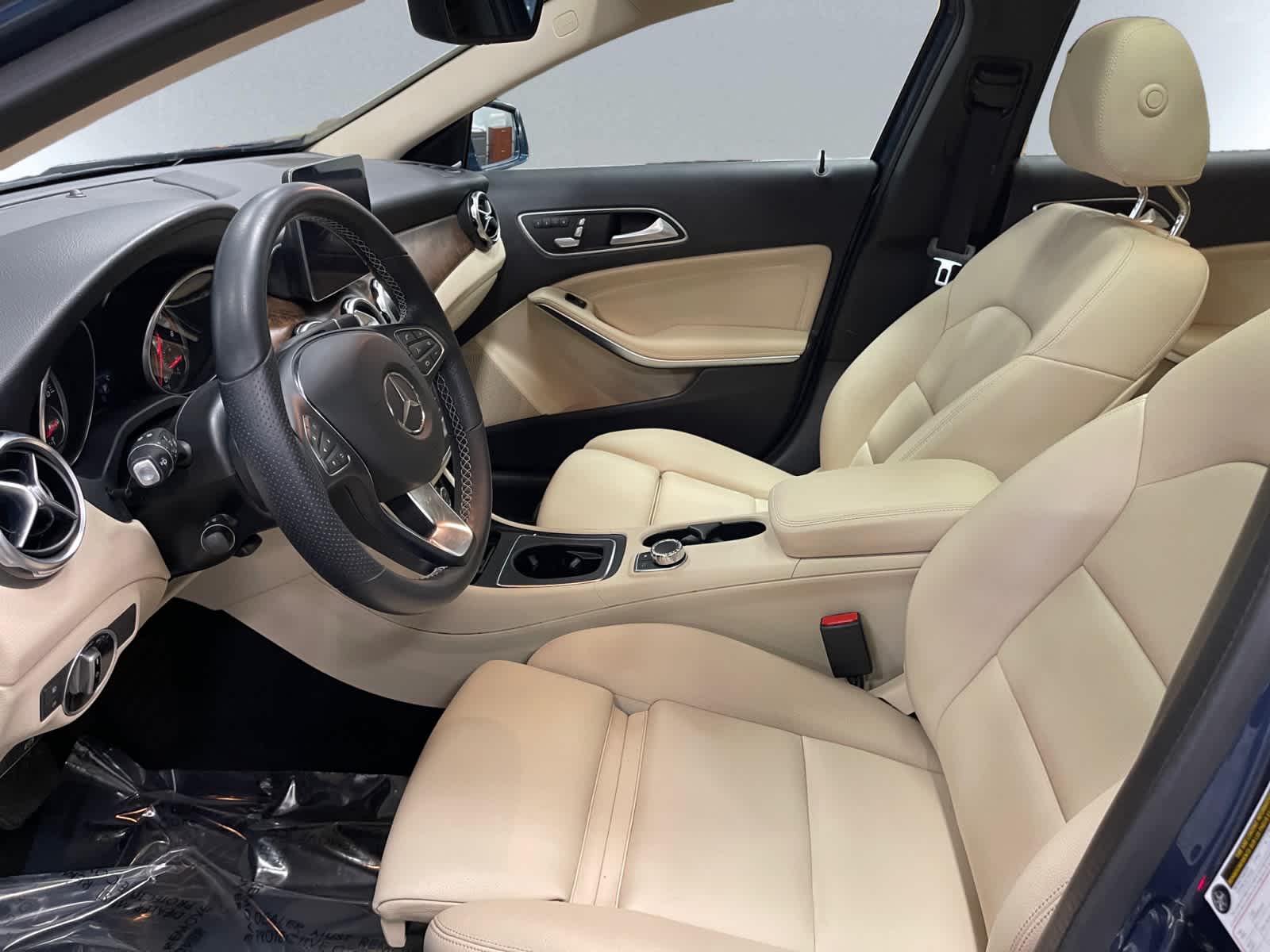 used 2019 Mercedes-Benz GLA 250 car, priced at $19,498