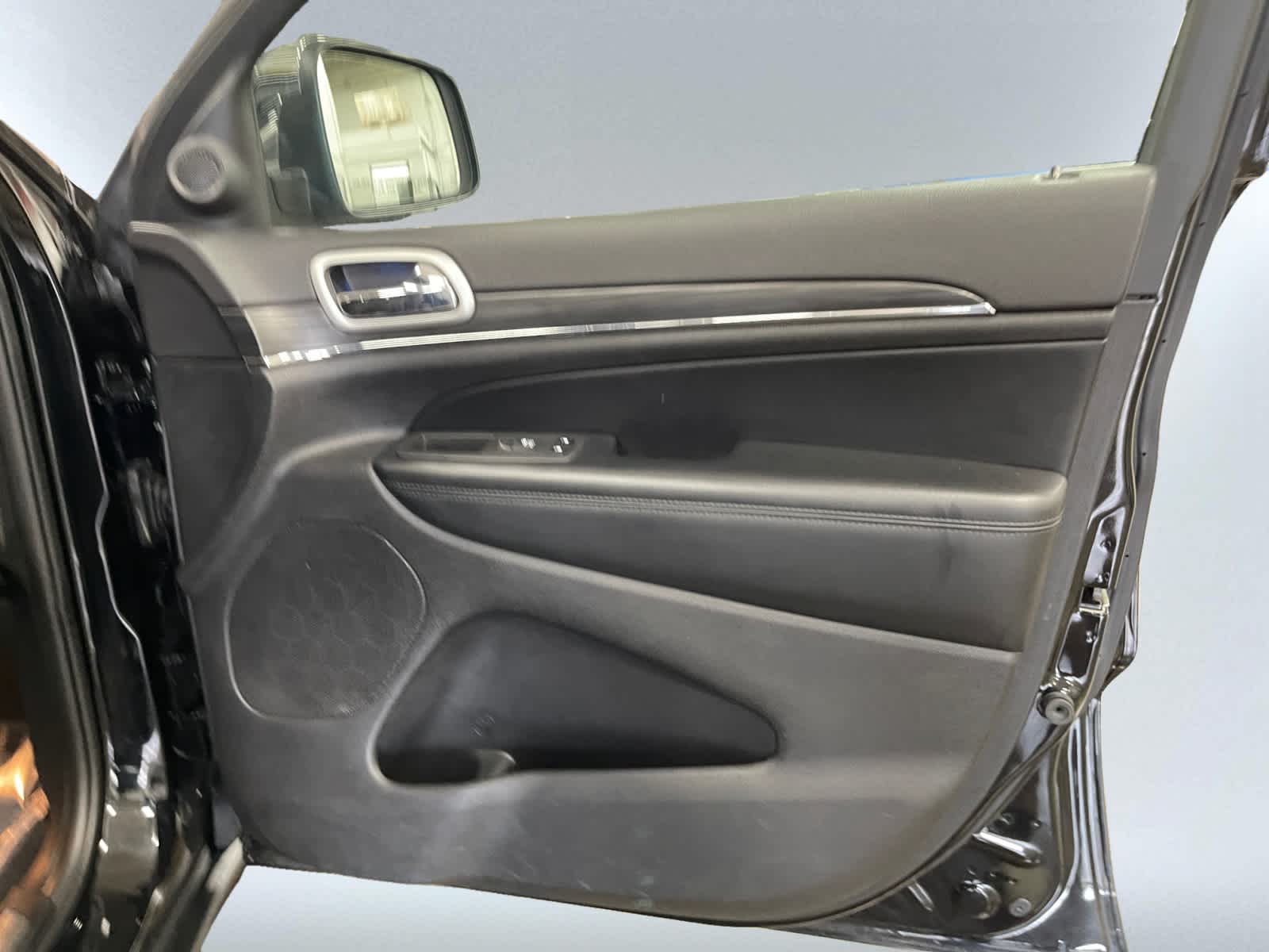 used 2021 Jeep Grand Cherokee car, priced at $25,498