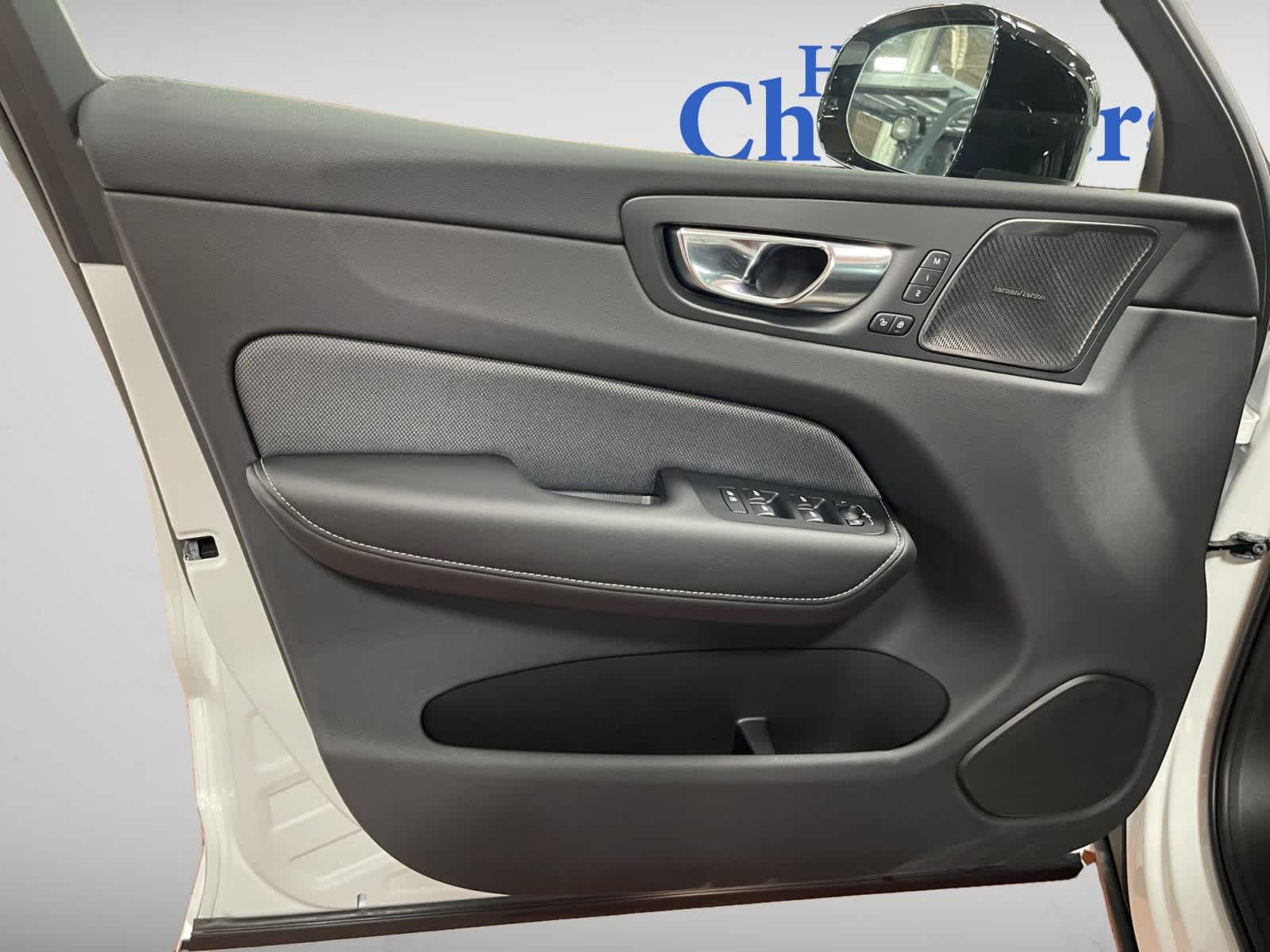 used 2022 Volvo XC60 Recharge Plug-In Hybrid car, priced at $44,498