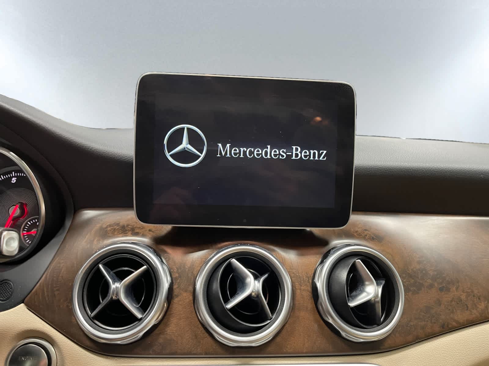 used 2019 Mercedes-Benz GLA 250 car, priced at $19,498