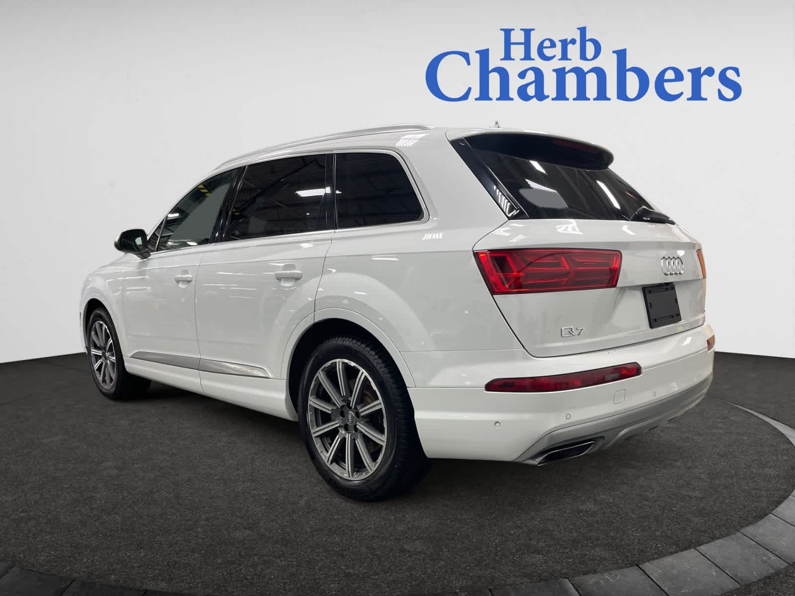 used 2019 Audi Q7 car, priced at $19,998