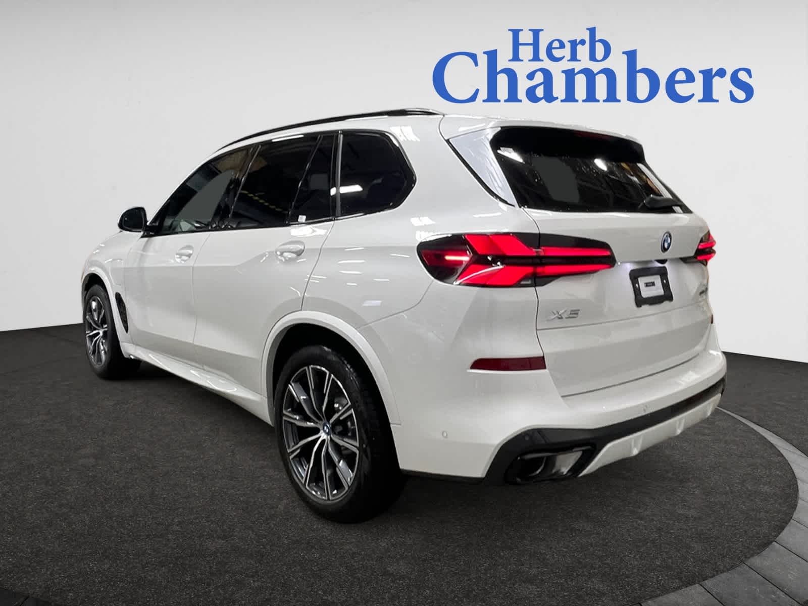 new 2025 BMW X5 PHEV car, priced at $91,555