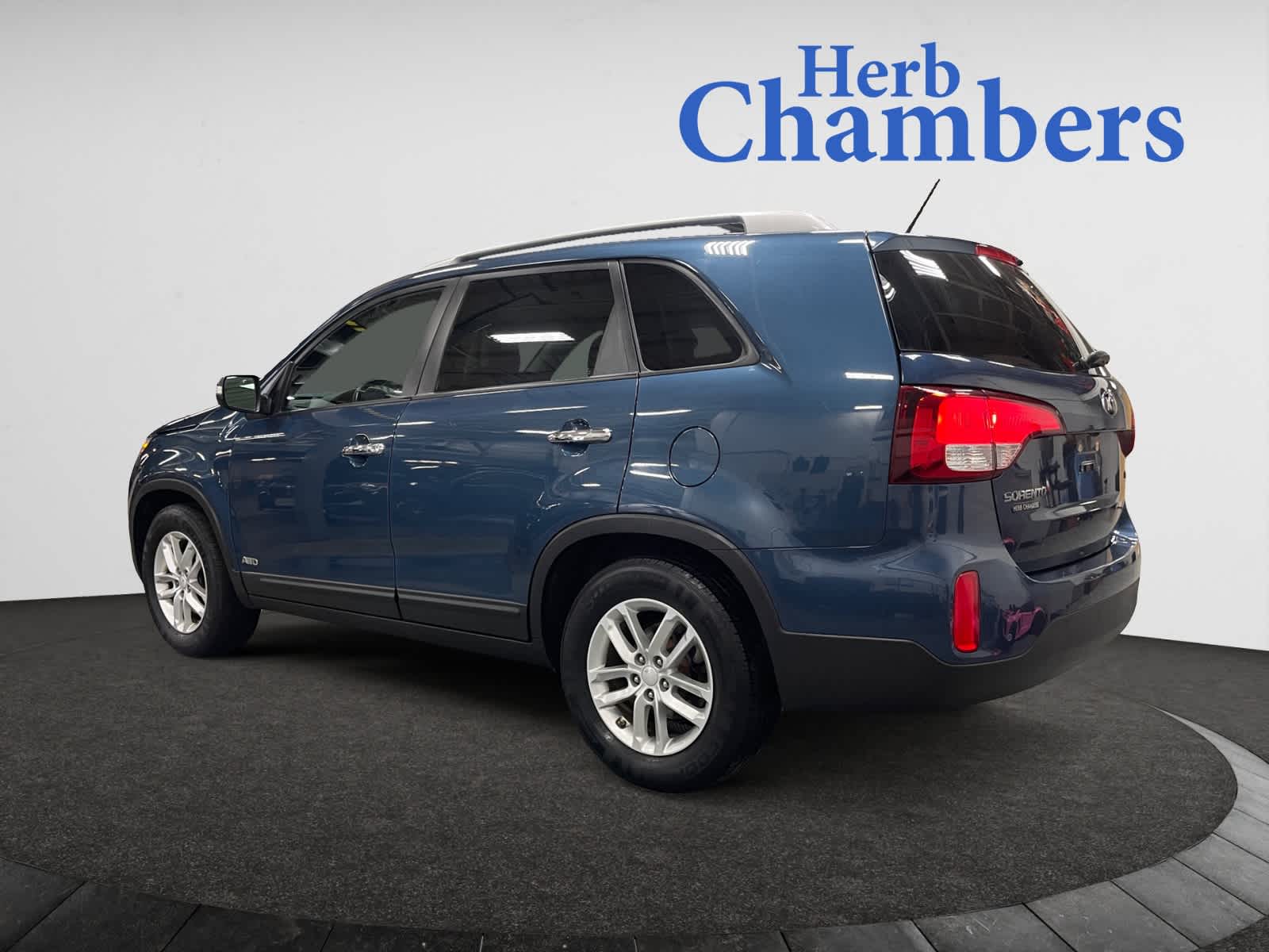 used 2015 Kia Sorento car, priced at $11,298