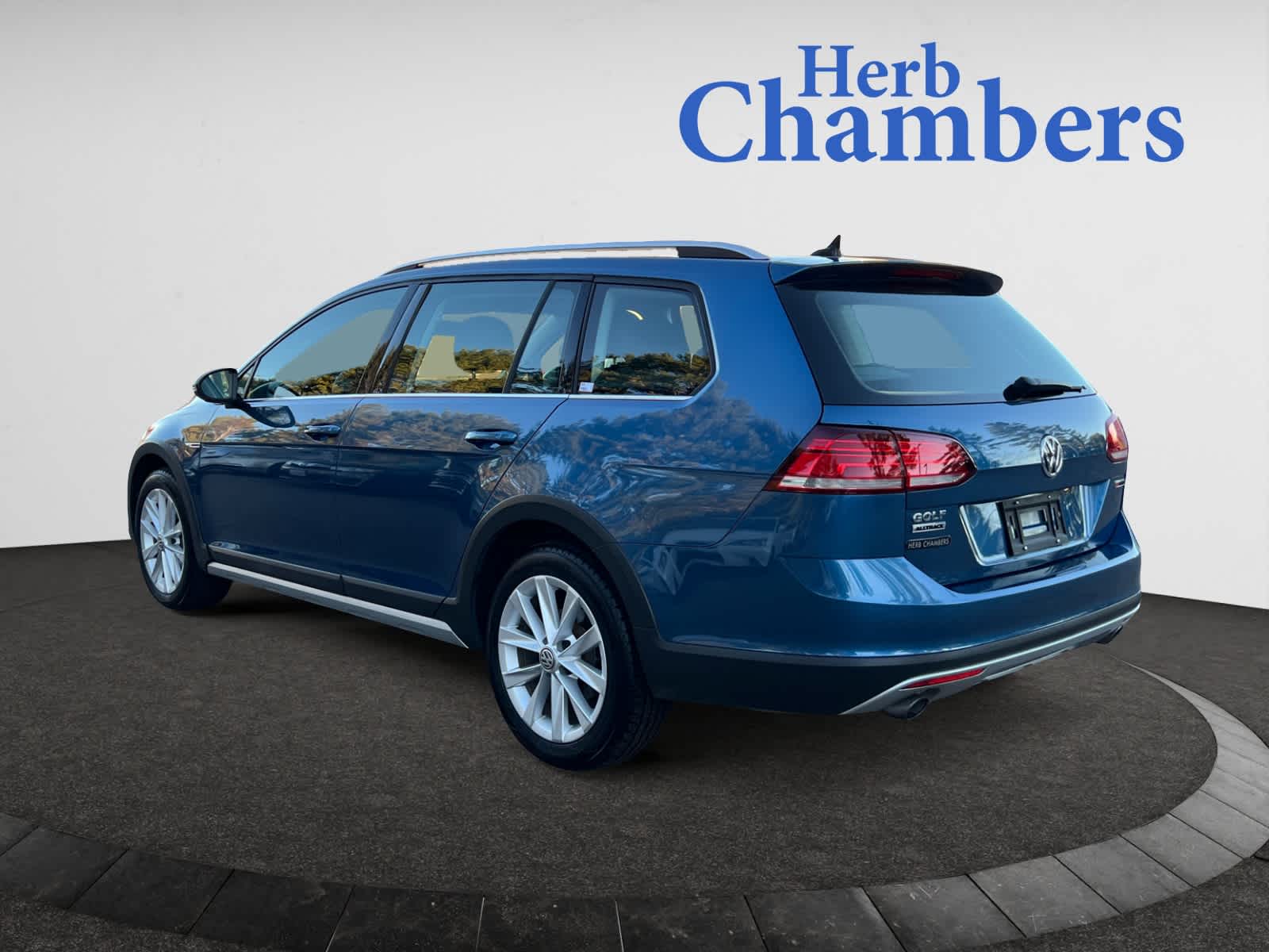 used 2019 Volkswagen Golf Alltrack car, priced at $24,798