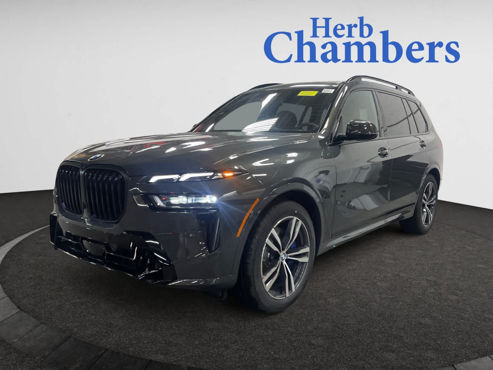 new 2026 BMW X7 car, priced at $98,705