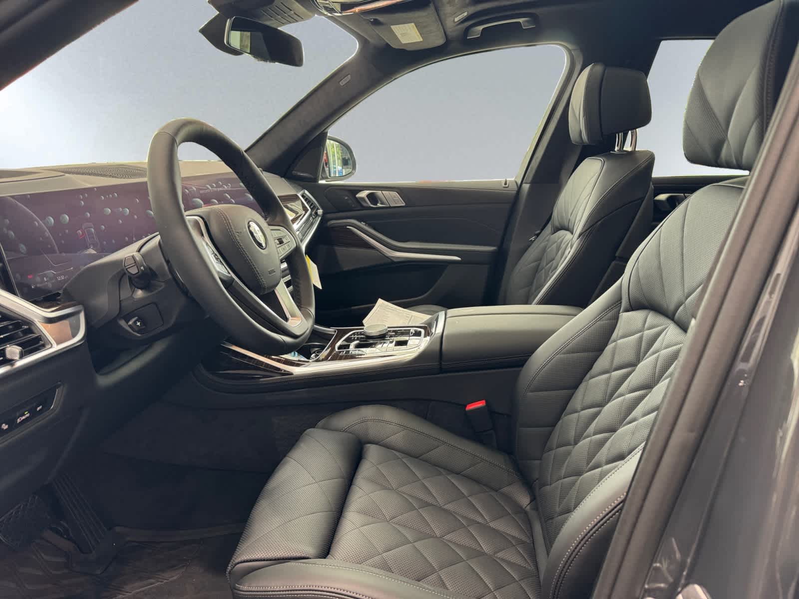 new 2026 BMW X7 car, priced at $95,580