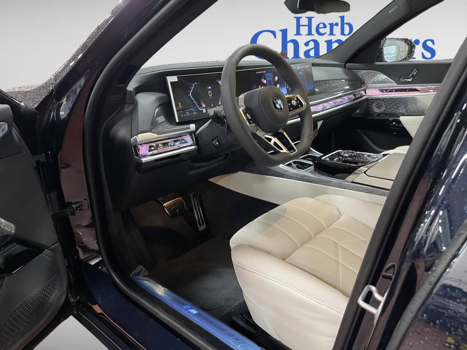 new 2025 BMW 760i car, priced at $136,270