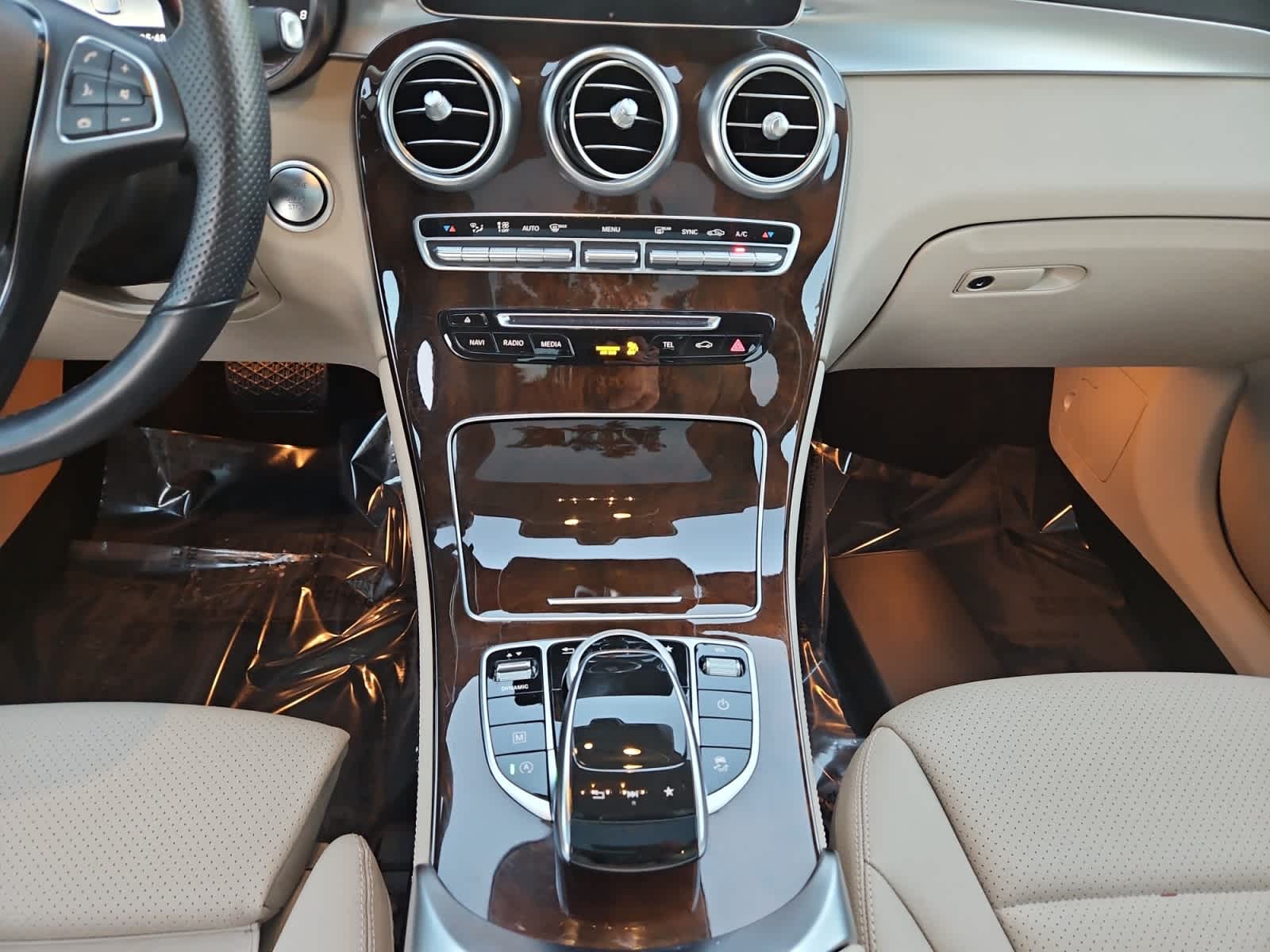 used 2019 Mercedes-Benz GLC 300 car, priced at $19,998