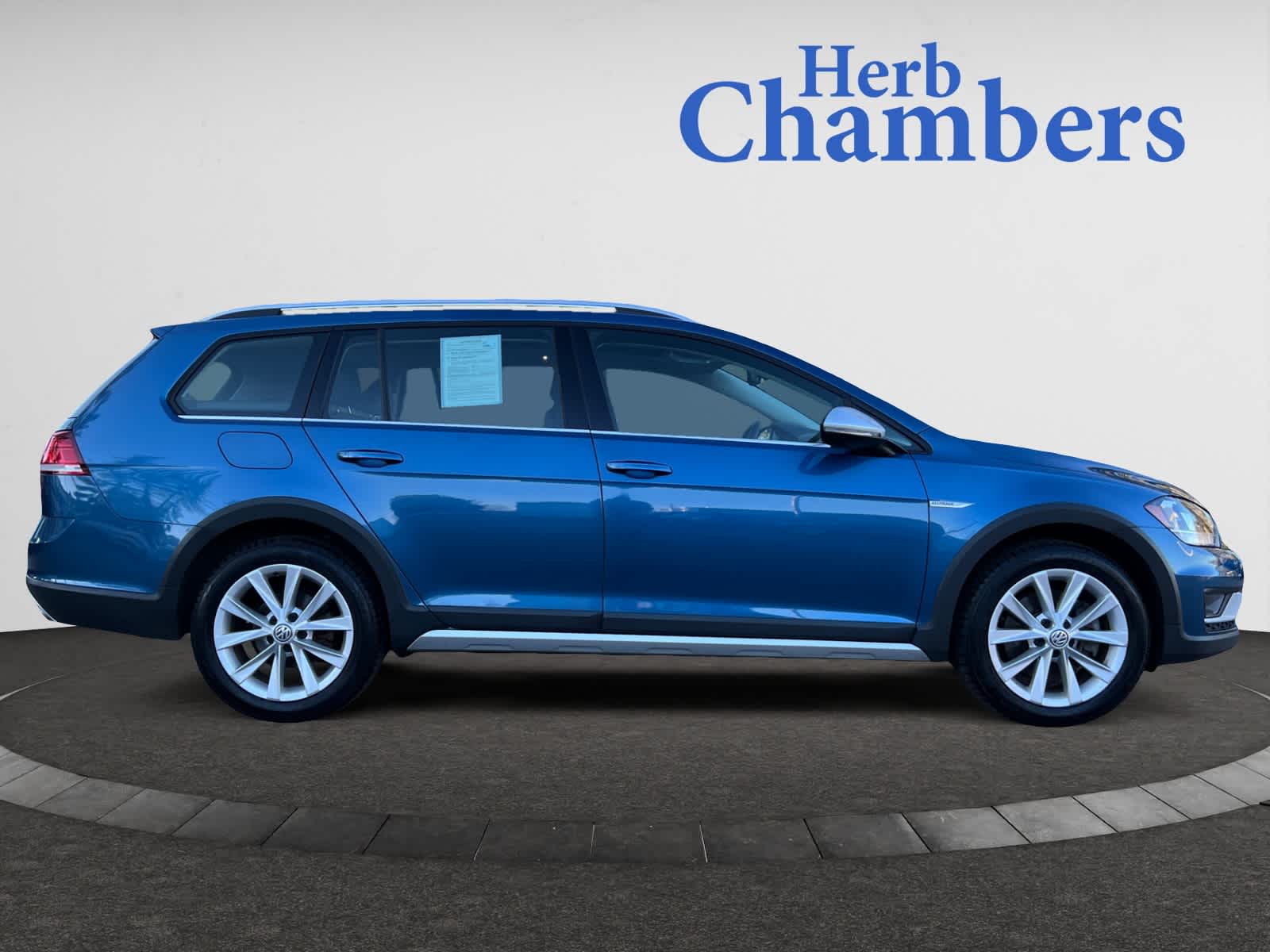 used 2019 Volkswagen Golf Alltrack car, priced at $24,798