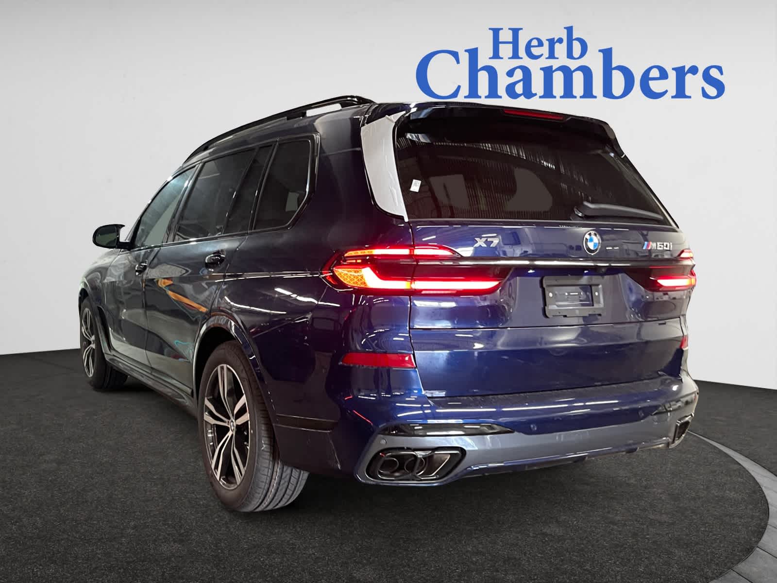 new 2026 BMW X7 car, priced at $125,630