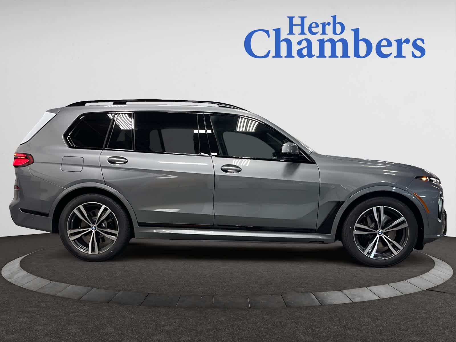 new 2026 BMW X7 car, priced at $98,580