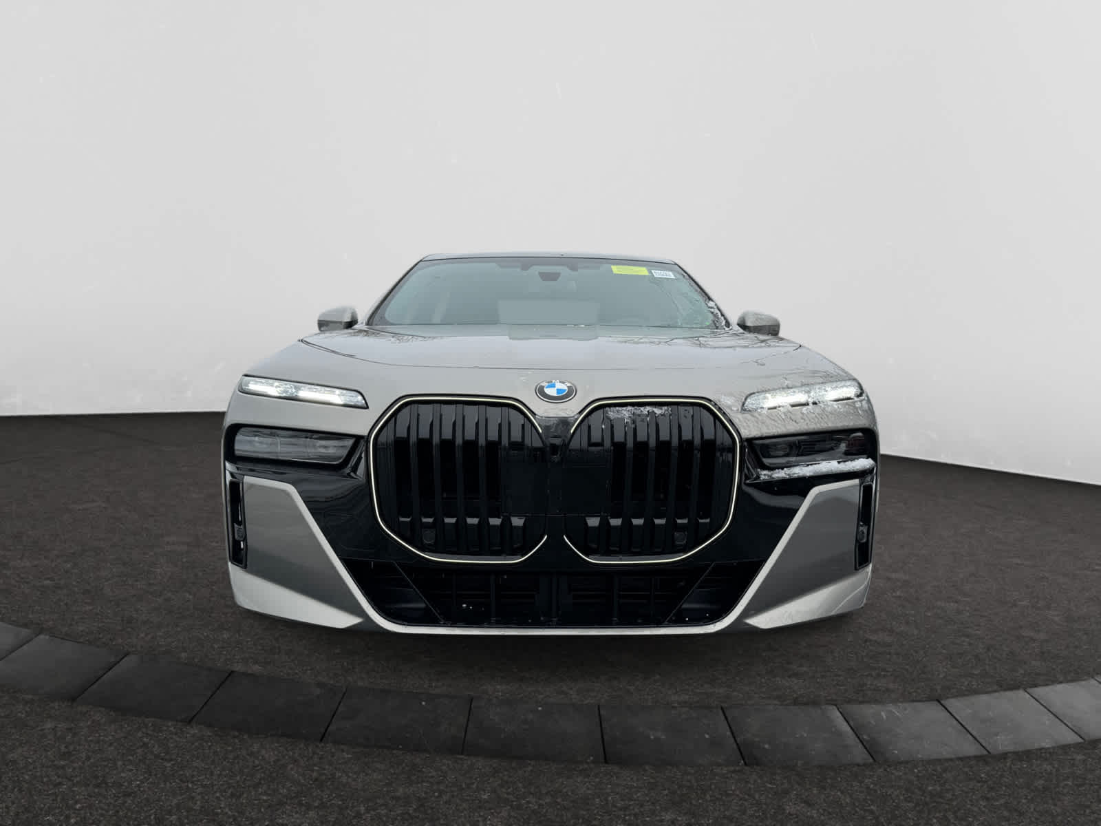 new 2024 BMW 760i car, priced at $131,370