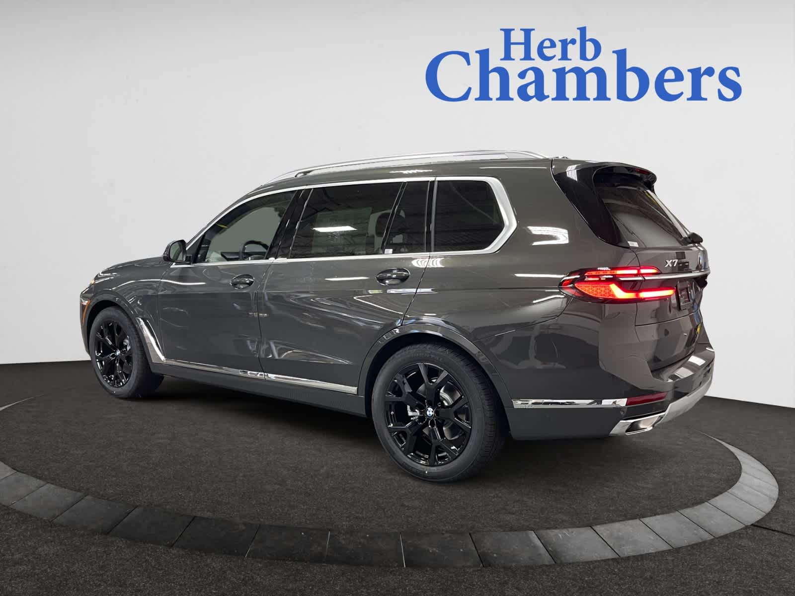 new 2025 BMW X7 car, priced at $94,155