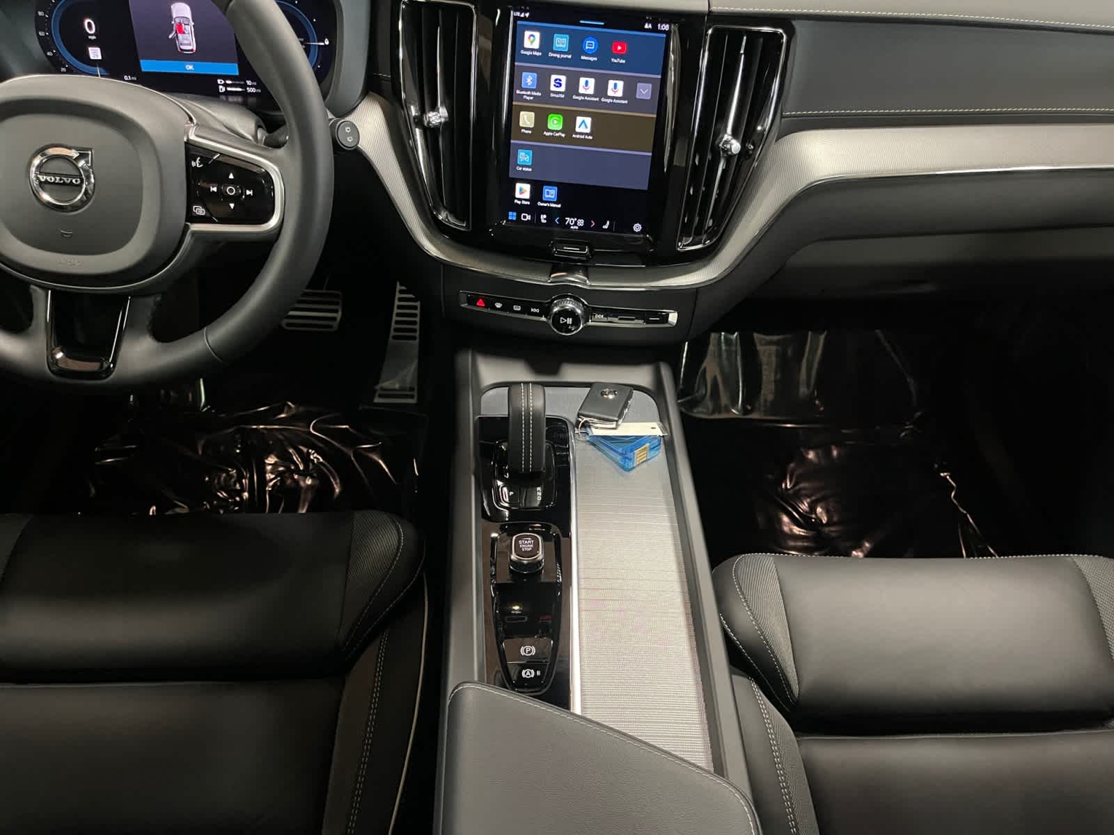 used 2022 Volvo XC60 Recharge Plug-In Hybrid car, priced at $44,498