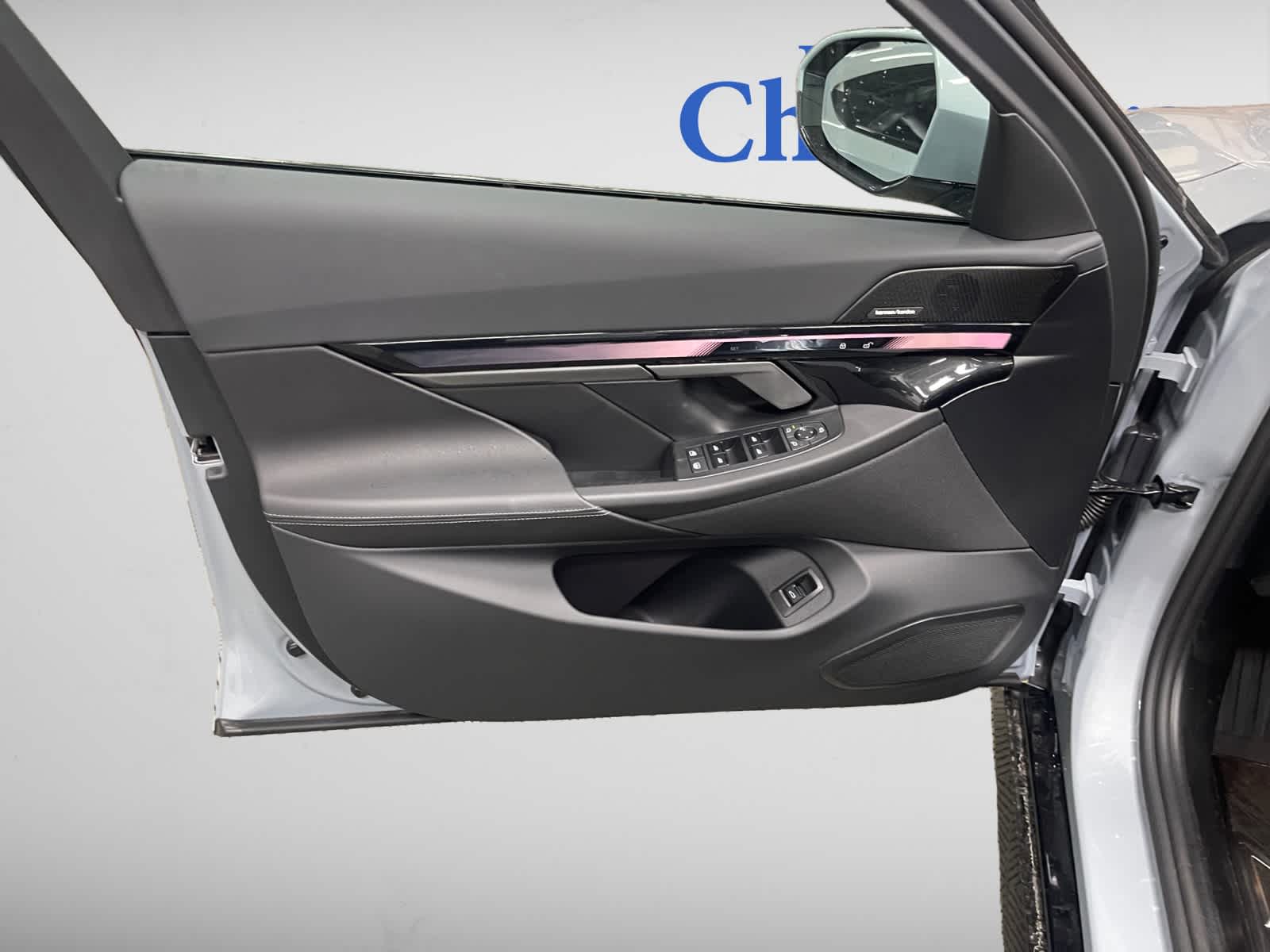 new 2025 BMW 550e car, priced at $82,725