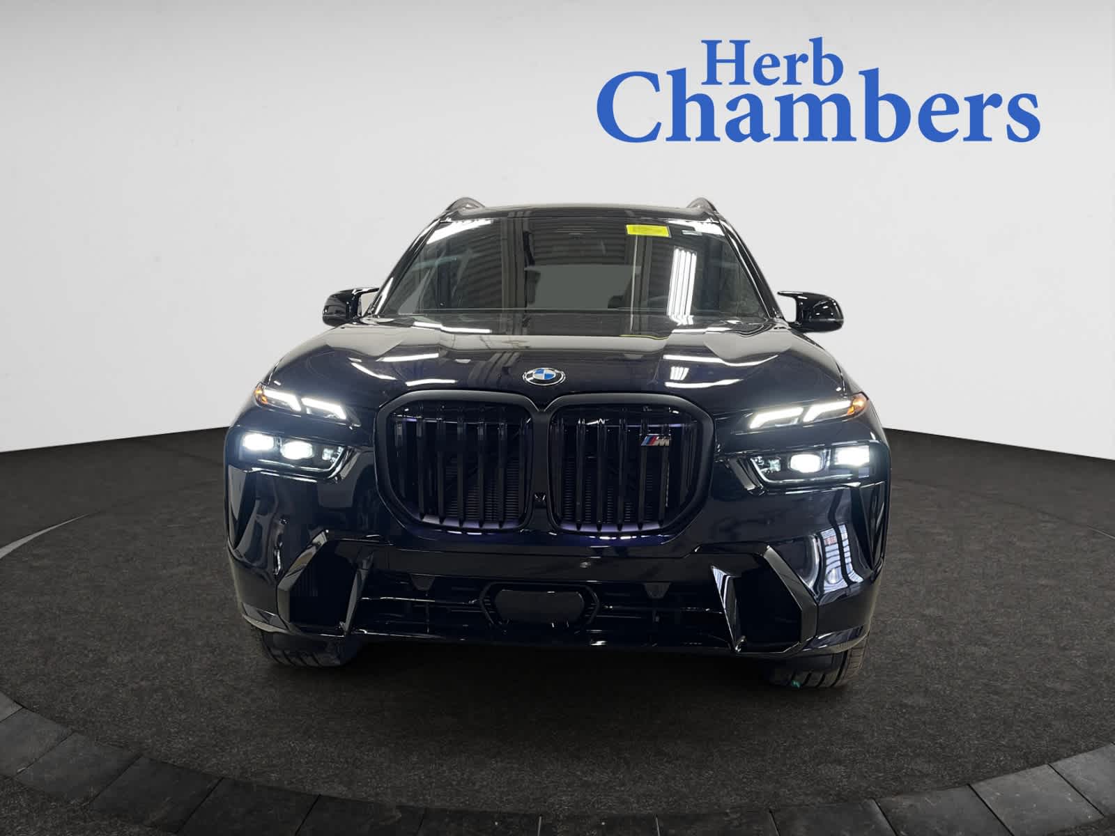 new 2025 BMW X7 car, priced at $125,570