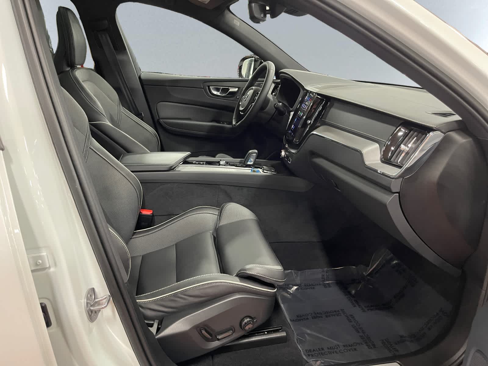 used 2022 Volvo XC60 Recharge Plug-In Hybrid car, priced at $44,498
