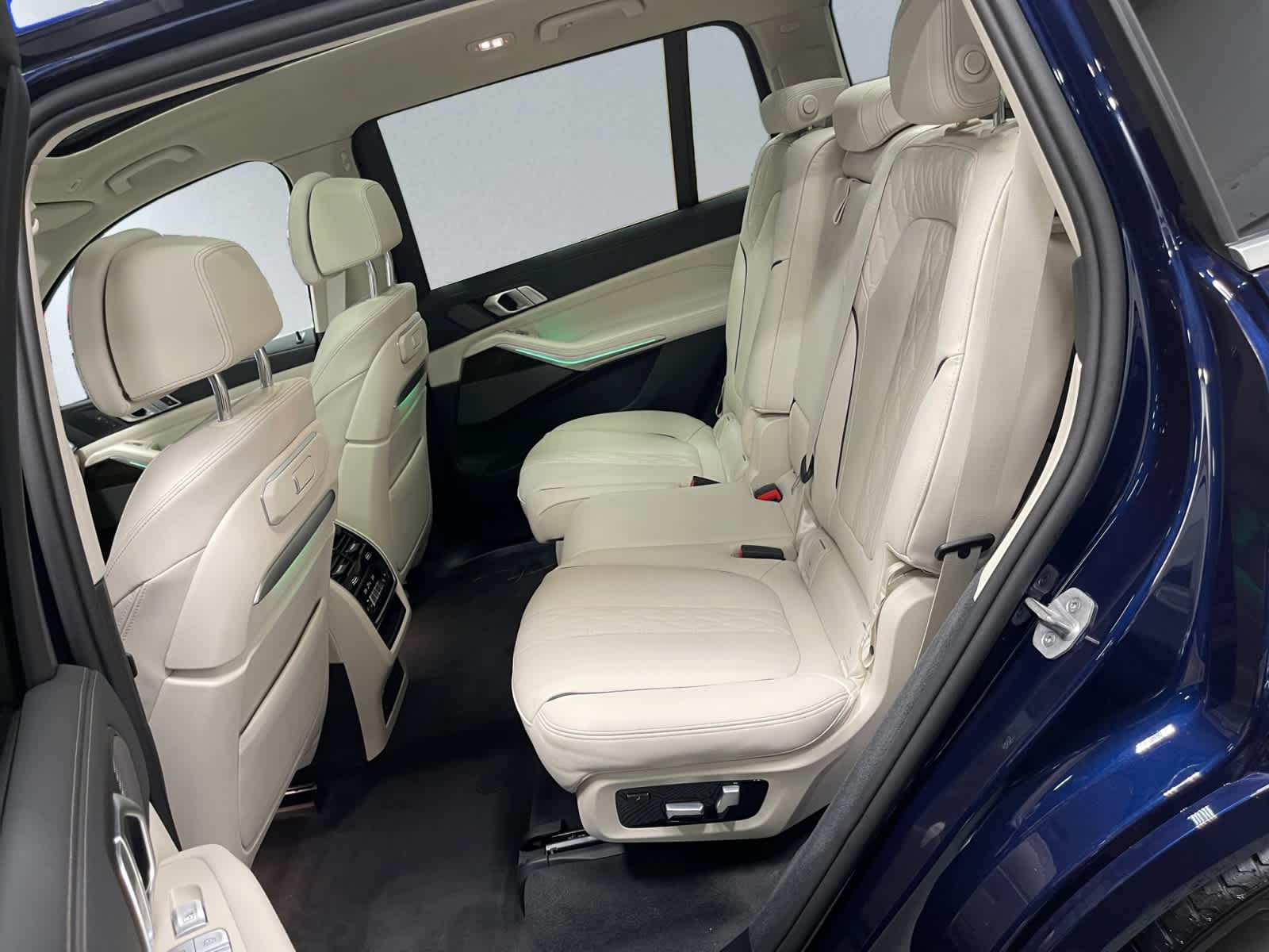 used 2025 BMW X7 car, priced at $87,998