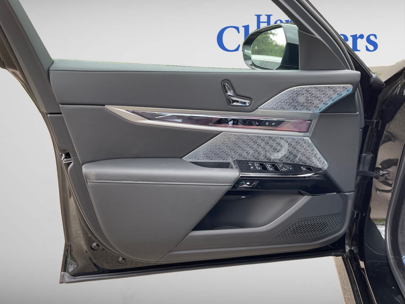 new 2025 BMW 760i car, priced at $141,095
