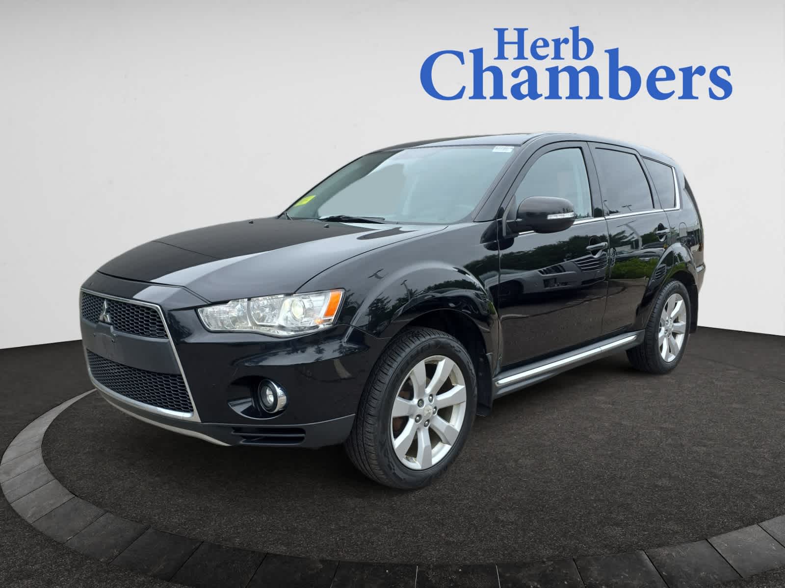 used 2011 Mitsubishi Outlander car, priced at $11,498
