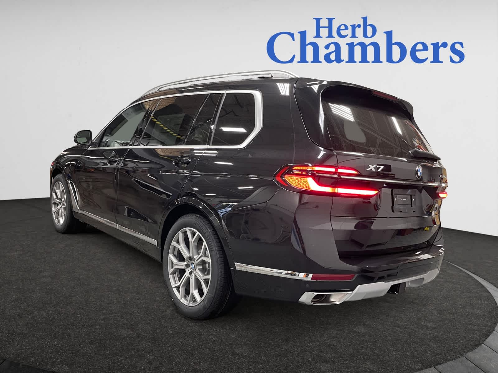 new 2025 BMW X7 car, priced at $92,805