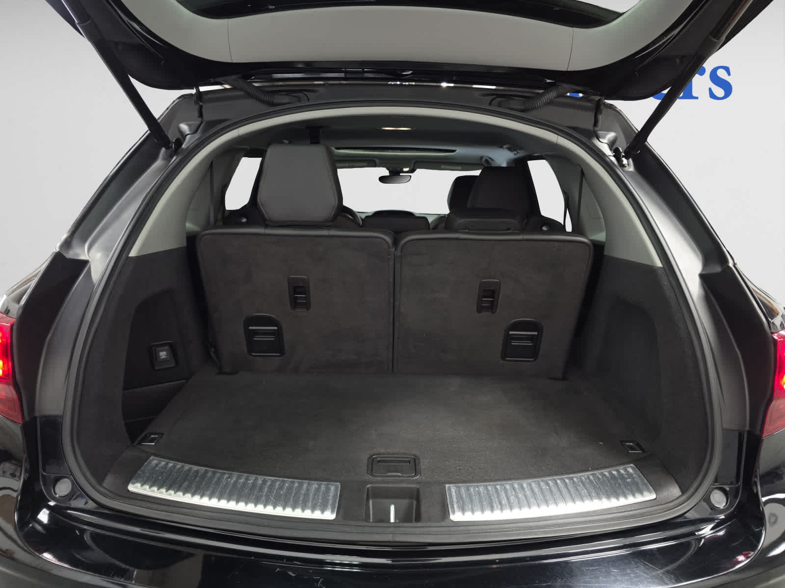 used 2020 Acura MDX car, priced at $31,498