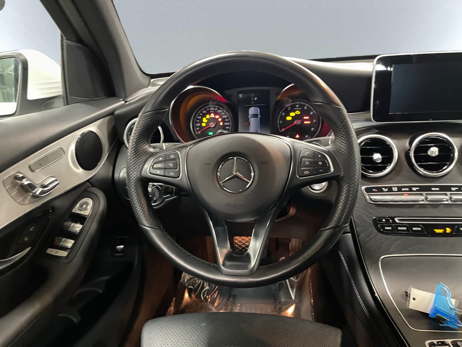 used 2019 Mercedes-Benz GLC 300 car, priced at $19,498