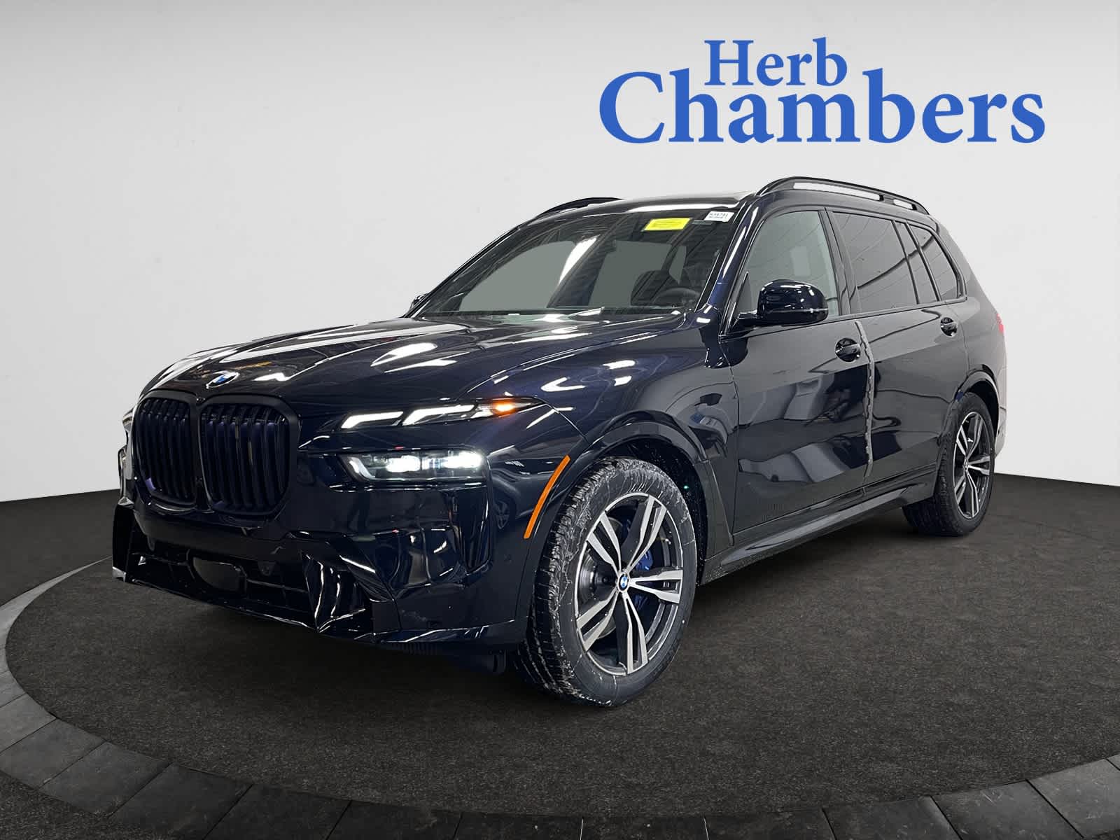 new 2025 BMW X7 car, priced at $98,705